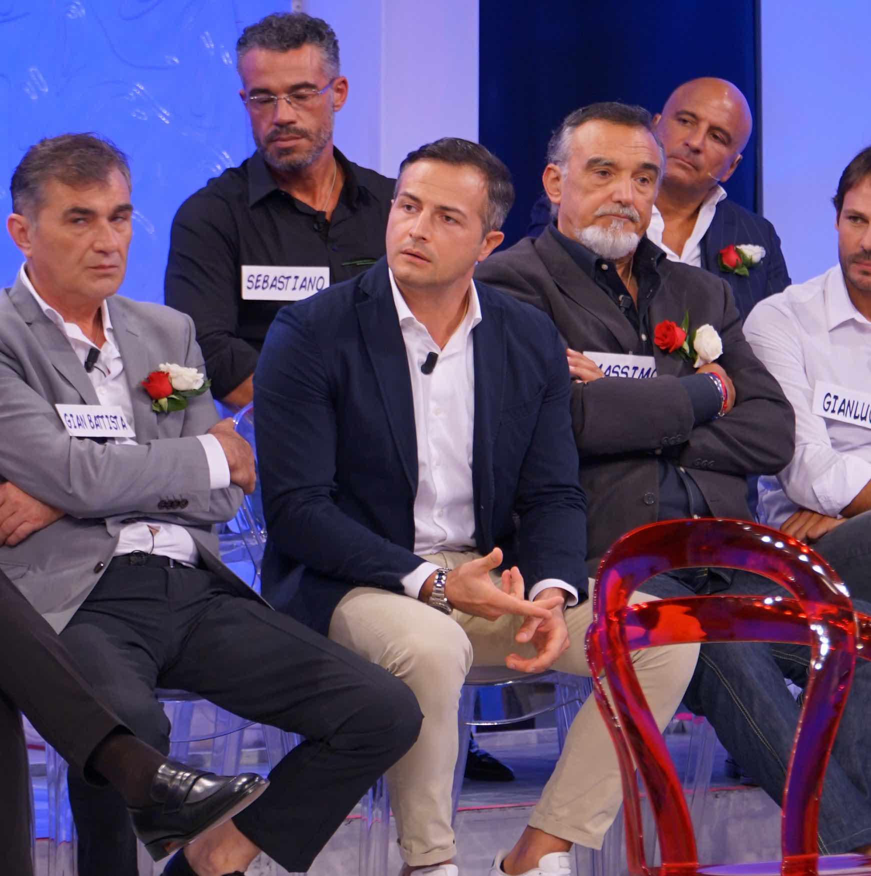 Oggi Uomini E Donne Trono Classico O Over