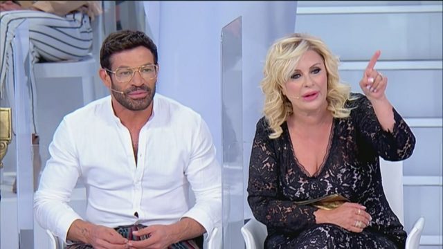 Come Mai Non C'è Tina A Uomini E Donne