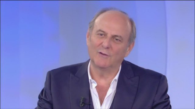 Gerry Scotti C è Posta Per Te